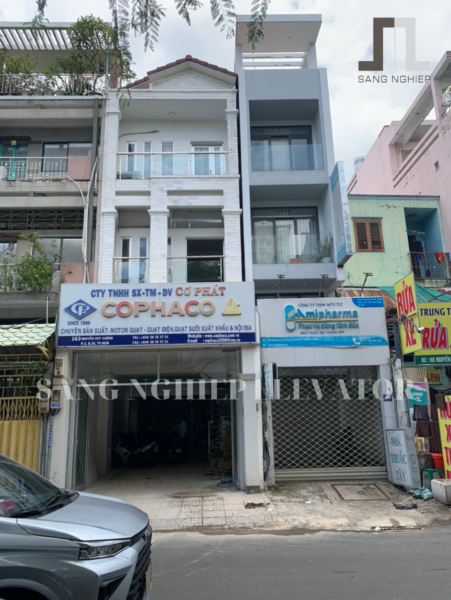 thang máy văn phòng